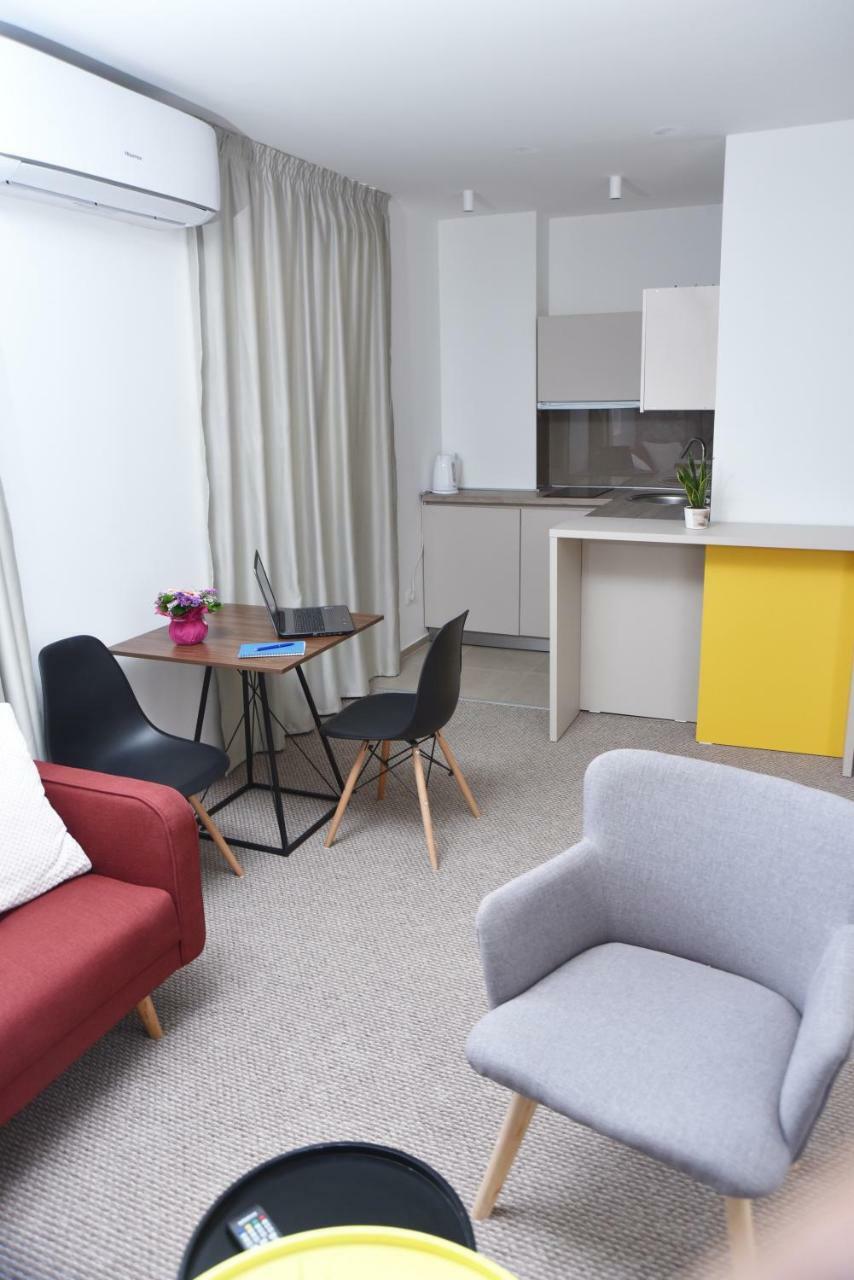 Kozle City Apartments Skopje Bagian luar foto